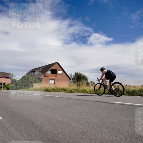 31.08.2025 - Elbe Triathlon Hamburg Michael Burmester http://msf.ph/oto/8670048 31.08.2025 14:59:22 Radfahren  meine-sportfotos.de
