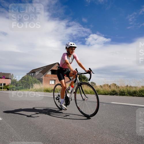 31.08.2025 - Elbe Triathlon Hamburg Michael Burmester http://msf.ph/oto/8670051 31.08.2025 14:59:52 Radfahren  meine-sportfotos.de
