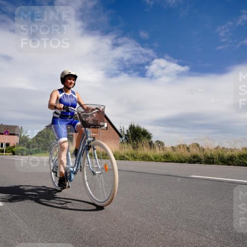 31.08.2025 - Elbe Triathlon Hamburg Michael Burmester http://msf.ph/oto/8670055 31.08.2025 14:59:58 Radfahren  meine-sportfotos.de