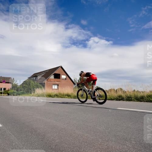 31.08.2025 - Elbe Triathlon Hamburg Michael Burmester http://msf.ph/oto/8670062 31.08.2025 15:00:38 Radfahren  meine-sportfotos.de