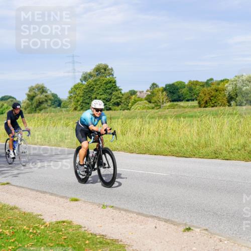 31.08.2025 - Elbe Triathlon Hamburg Michael Burmester http://msf.ph/oto/8670063 31.08.2025 09:57:46 Radfahren 302, 679, 821 meine-sportfotos.de