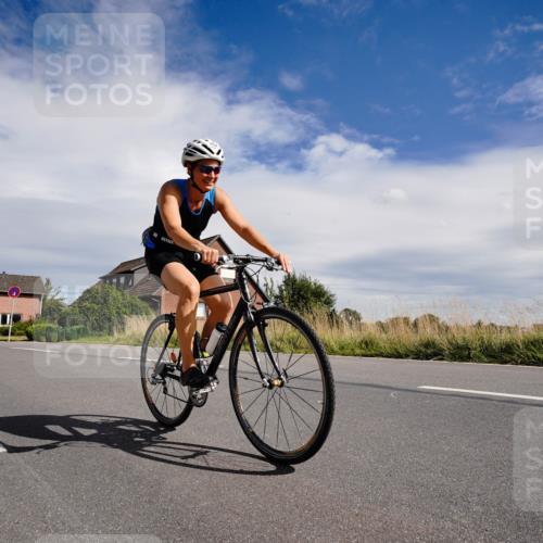 31.08.2025 - Elbe Triathlon Hamburg Michael Burmester http://msf.ph/oto/8670064 31.08.2025 15:01:00 Radfahren  meine-sportfotos.de