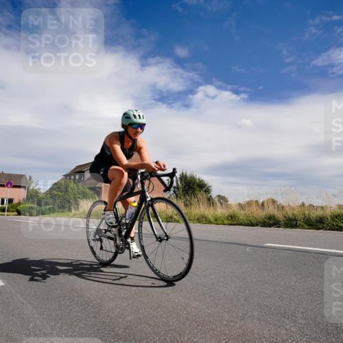 31.08.2025 - Elbe Triathlon Hamburg Michael Burmester http://msf.ph/oto/8670071 31.08.2025 15:01:09 Radfahren  meine-sportfotos.de