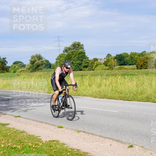 31.08.2025 - Elbe Triathlon Hamburg Michael Burmester http://msf.ph/oto/8670077 31.08.2025 09:57:52 Radfahren 414, 486, 679 meine-sportfotos.de