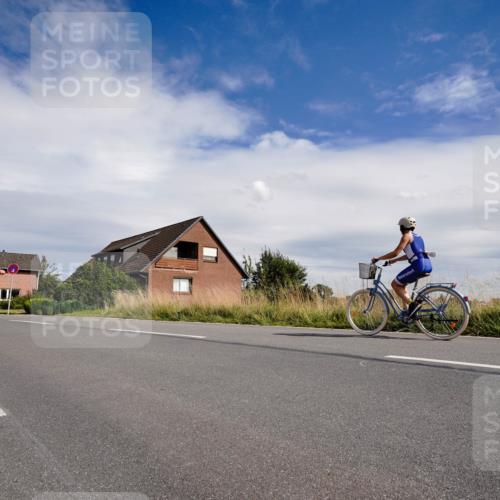 31.08.2025 - Elbe Triathlon Hamburg Michael Burmester http://msf.ph/oto/8670090 31.08.2025 15:02:46 Radfahren  meine-sportfotos.de