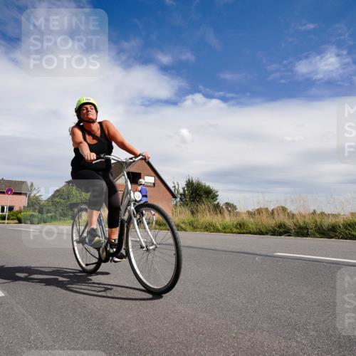 31.08.2025 - Elbe Triathlon Hamburg Michael Burmester http://msf.ph/oto/8670092 31.08.2025 15:02:47 Radfahren  meine-sportfotos.de
