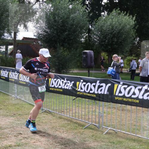 31.08.2025 - Elbe Triathlon Hamburg Luisa Fischer http://msf.ph/oto/8670107 31.08.2025 11:37:33 Laufen 771 meine-sportfotos.de
