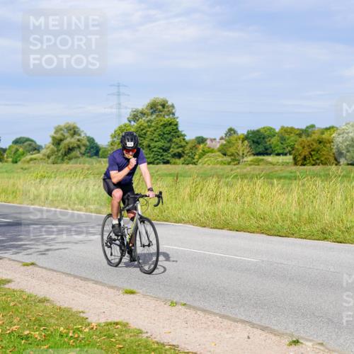 31.08.2025 - Elbe Triathlon Hamburg Michael Burmester http://msf.ph/oto/8670120 31.08.2025 09:58:31 Radfahren 567, 579, 615, 623, 643, 709 meine-sportfotos.de
