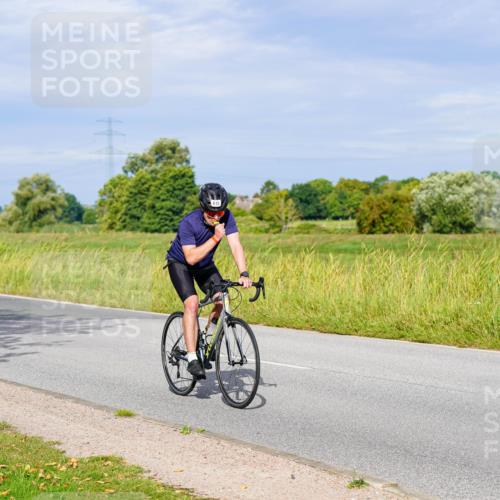 31.08.2025 - Elbe Triathlon Hamburg Michael Burmester http://msf.ph/oto/8670122 31.08.2025 09:58:32 Radfahren 567, 579, 615, 643 meine-sportfotos.de