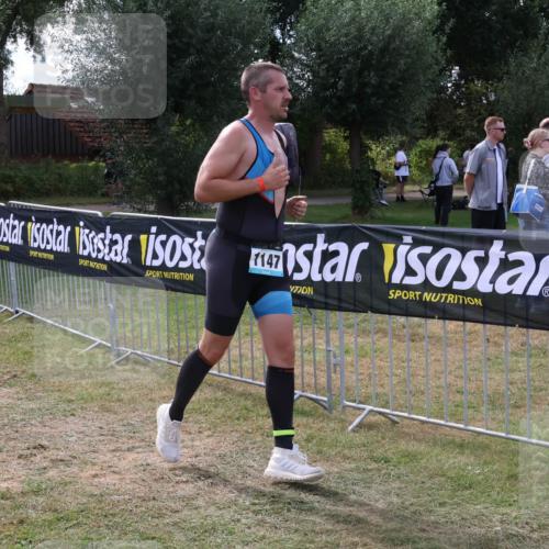 31.08.2025 - Elbe Triathlon Hamburg Luisa Fischer http://msf.ph/oto/8670124 31.08.2025 11:37:43 Laufen 1147 meine-sportfotos.de