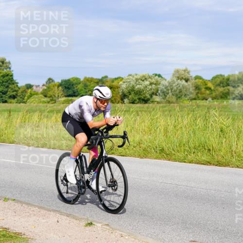 31.08.2025 - Elbe Triathlon Hamburg Michael Burmester http://msf.ph/oto/8670132 31.08.2025 09:58:33 Radfahren 567, 579, 615, 643 meine-sportfotos.de