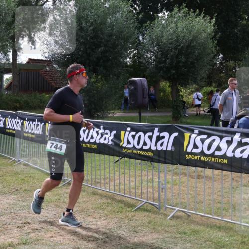 31.08.2025 - Elbe Triathlon Hamburg Luisa Fischer http://msf.ph/oto/8670134 31.08.2025 11:37:53 Laufen 744 meine-sportfotos.de