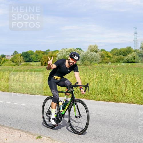 31.08.2025 - Elbe Triathlon Hamburg Michael Burmester http://msf.ph/oto/8670150 31.08.2025 09:58:37 Radfahren 406, 579, 643, 770 meine-sportfotos.de