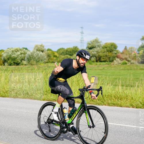 31.08.2025 - Elbe Triathlon Hamburg Michael Burmester http://msf.ph/oto/8670152 31.08.2025 09:58:37 Radfahren 406, 579, 643, 770 meine-sportfotos.de