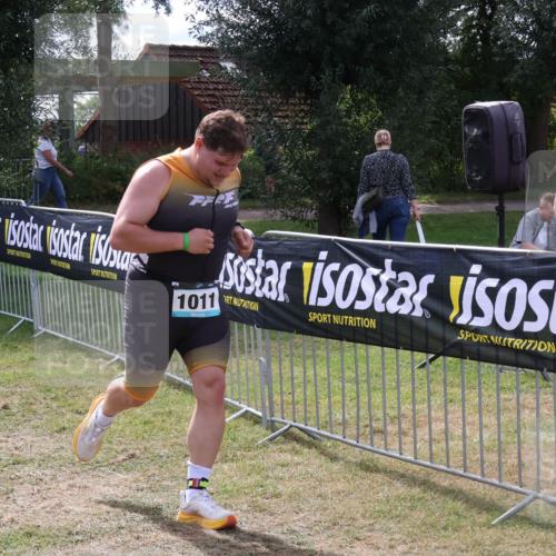 31.08.2025 - Elbe Triathlon Hamburg Luisa Fischer http://msf.ph/oto/8670170 31.08.2025 11:38:32 Laufen 1011 meine-sportfotos.de