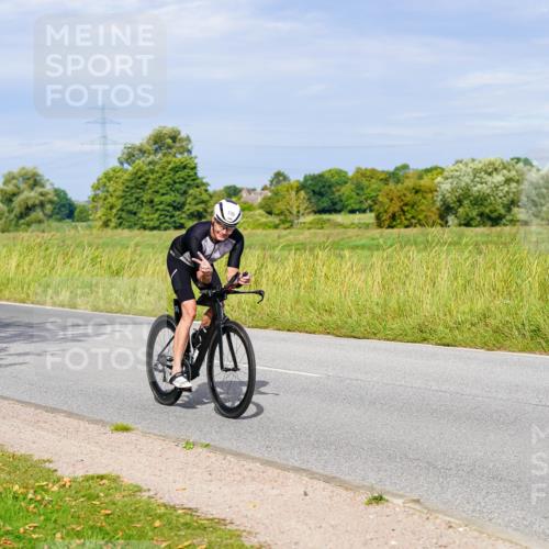 31.08.2025 - Elbe Triathlon Hamburg Michael Burmester http://msf.ph/oto/8670172 31.08.2025 09:58:42 Radfahren 388, 406, 720, 770, 888 meine-sportfotos.de