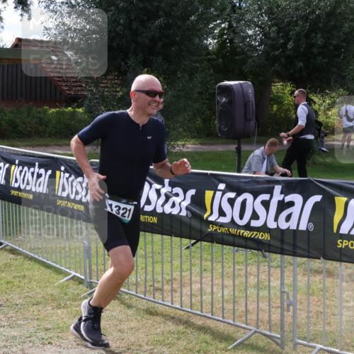 31.08.2025 - Elbe Triathlon Hamburg Luisa Fischer http://msf.ph/oto/8670181 31.08.2025 11:38:45 Laufen 321 meine-sportfotos.de