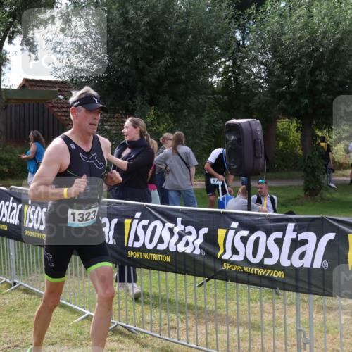 31.08.2025 - Elbe Triathlon Hamburg Luisa Fischer http://msf.ph/oto/8670200 31.08.2025 11:39:20 Laufen 1323, 97 meine-sportfotos.de