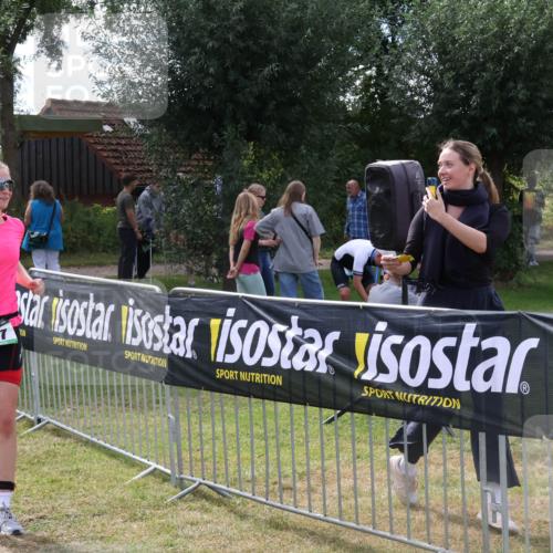 31.08.2025 - Elbe Triathlon Hamburg Luisa Fischer http://msf.ph/oto/8670201 31.08.2025 11:39:21 Laufen 817 meine-sportfotos.de