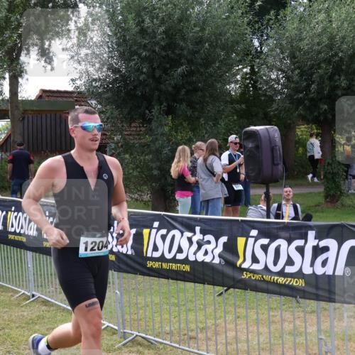 31.08.2025 - Elbe Triathlon Hamburg Luisa Fischer http://msf.ph/oto/8670212 31.08.2025 11:39:41 Laufen 1204 meine-sportfotos.de