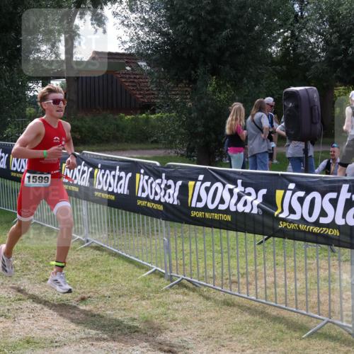 31.08.2025 - Elbe Triathlon Hamburg Luisa Fischer http://msf.ph/oto/8670286 31.08.2025 11:40:49 Laufen 1599 meine-sportfotos.de