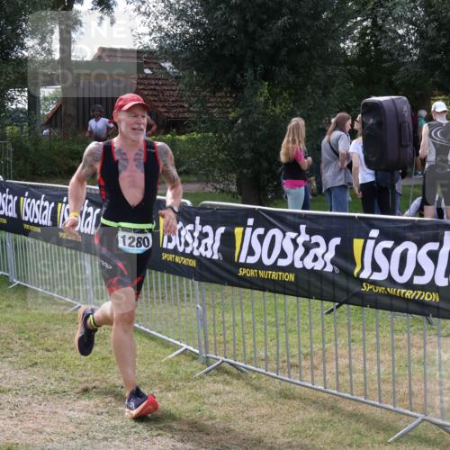 31.08.2025 - Elbe Triathlon Hamburg Luisa Fischer http://msf.ph/oto/8670296 31.08.2025 11:40:58 Laufen 1280 meine-sportfotos.de