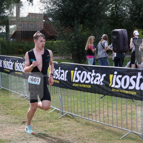 31.08.2025 - Elbe Triathlon Hamburg Luisa Fischer http://msf.ph/oto/8670301 31.08.2025 11:40:59 Laufen 1601 meine-sportfotos.de