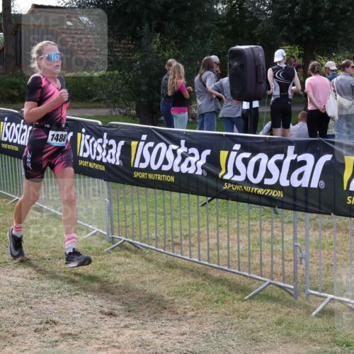 31.08.2025 - Elbe Triathlon Hamburg Luisa Fischer http://msf.ph/oto/8670324 31.08.2025 11:41:14 Laufen 488 meine-sportfotos.de