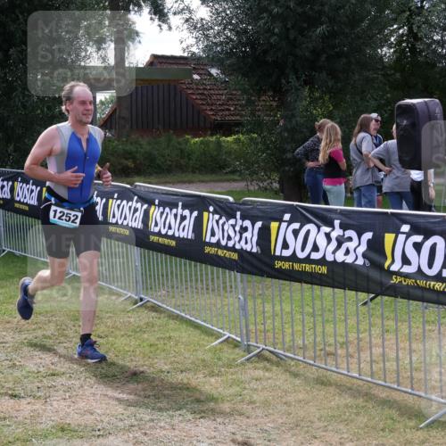 31.08.2025 - Elbe Triathlon Hamburg Luisa Fischer http://msf.ph/oto/8670340 31.08.2025 11:41:26 Laufen 868, 1252 meine-sportfotos.de