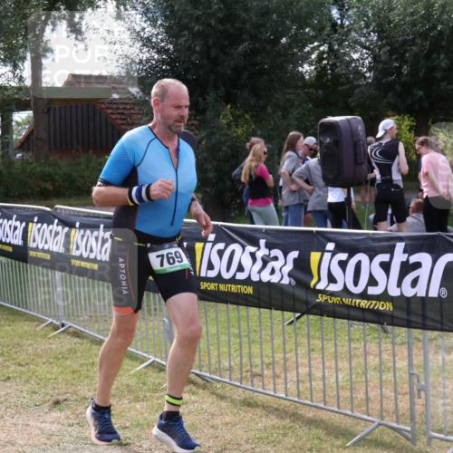 31.08.2025 - Elbe Triathlon Hamburg Luisa Fischer http://msf.ph/oto/8670362 31.08.2025 11:41:41 Laufen 769 meine-sportfotos.de