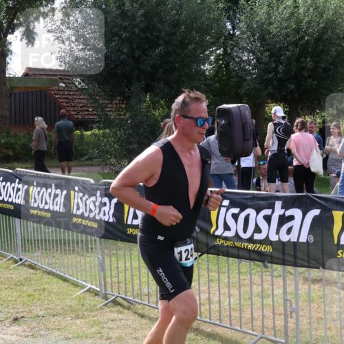31.08.2025 - Elbe Triathlon Hamburg Luisa Fischer http://msf.ph/oto/8670366 31.08.2025 11:41:55 Laufen 124 meine-sportfotos.de