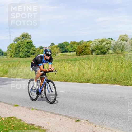 31.08.2025 - Elbe Triathlon Hamburg Michael Burmester http://msf.ph/oto/8670371 31.08.2025 09:59:29 Radfahren 694, 773, 864, 881, 923, 928 meine-sportfotos.de