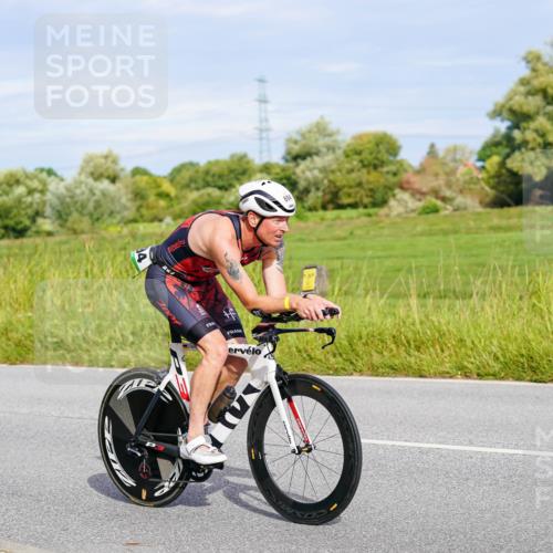 31.08.2025 - Elbe Triathlon Hamburg Michael Burmester http://msf.ph/oto/8670395 31.08.2025 09:59:33 Radfahren 438, 610, 622, 681, 694, 773, 864, 881, 923 meine-sportfotos.de