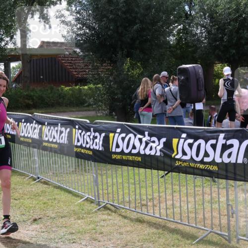 31.08.2025 - Elbe Triathlon Hamburg Luisa Fischer http://msf.ph/oto/8670401 31.08.2025 11:42:48 Laufen 911 meine-sportfotos.de