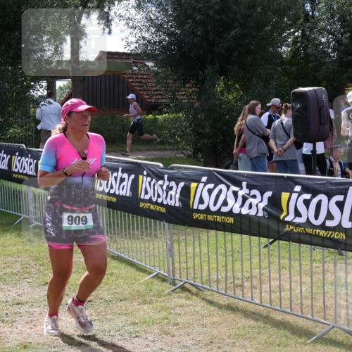 31.08.2025 - Elbe Triathlon Hamburg Luisa Fischer http://msf.ph/oto/8670409 31.08.2025 11:43:01 Laufen 909 meine-sportfotos.de