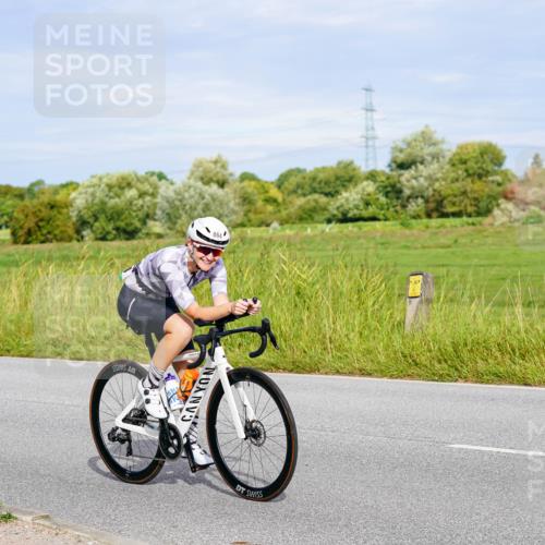 31.08.2025 - Elbe Triathlon Hamburg Michael Burmester http://msf.ph/oto/8670410 31.08.2025 09:59:35 Radfahren 438, 489, 607, 610, 622, 681, 694, 864 meine-sportfotos.de