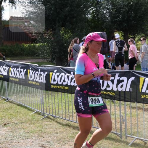 31.08.2025 - Elbe Triathlon Hamburg Luisa Fischer http://msf.ph/oto/8670412 31.08.2025 11:43:02 Laufen 909 meine-sportfotos.de