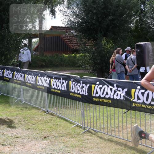 31.08.2025 - Elbe Triathlon Hamburg Luisa Fischer http://msf.ph/oto/8670423 31.08.2025 11:43:06 Laufen 1313 meine-sportfotos.de