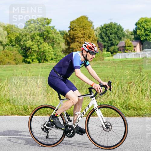 31.08.2025 - Elbe Triathlon Hamburg Michael Burmester http://msf.ph/oto/8670443 31.08.2025 09:59:39 Radfahren 438, 489, 607, 610, 617, 622, 681, 864 meine-sportfotos.de