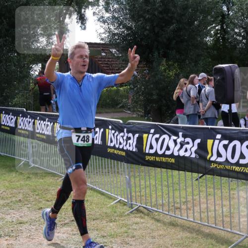 31.08.2025 - Elbe Triathlon Hamburg Luisa Fischer http://msf.ph/oto/8670471 31.08.2025 11:44:01 Laufen 748 meine-sportfotos.de