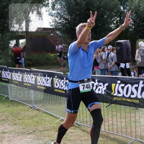31.08.2025 - Elbe Triathlon Hamburg Luisa Fischer http://msf.ph/oto/8670472 31.08.2025 11:44:01 Laufen 748 meine-sportfotos.de