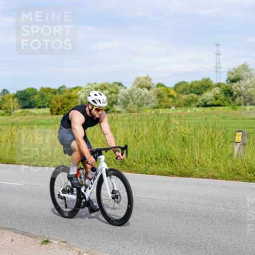 31.08.2025 - Elbe Triathlon Hamburg Michael Burmester http://msf.ph/oto/8670486 31.08.2025 09:59:50 Radfahren 455, 469, 494, 527, 667 meine-sportfotos.de