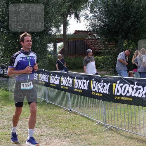 31.08.2025 - Elbe Triathlon Hamburg Luisa Fischer http://msf.ph/oto/8670493 31.08.2025 11:44:20 Laufen 1191 meine-sportfotos.de
