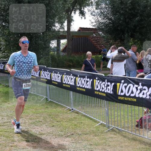 31.08.2025 - Elbe Triathlon Hamburg Luisa Fischer http://msf.ph/oto/8670506 31.08.2025 11:44:25 Laufen 1259 meine-sportfotos.de