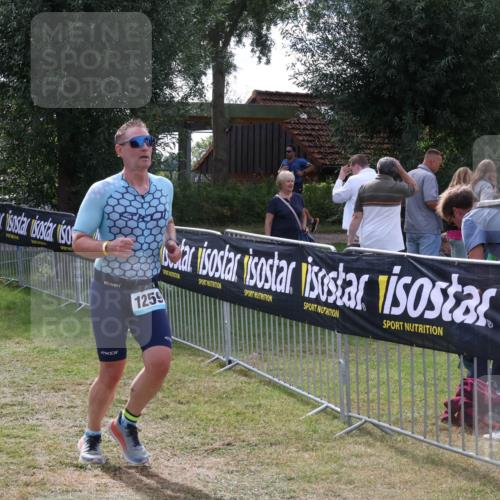 31.08.2025 - Elbe Triathlon Hamburg Luisa Fischer http://msf.ph/oto/8670507 31.08.2025 11:44:25 Laufen 1259 meine-sportfotos.de