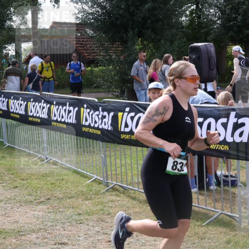31.08.2025 - Elbe Triathlon Hamburg Luisa Fischer http://msf.ph/oto/8670514 31.08.2025 11:44:37 Laufen 83 meine-sportfotos.de