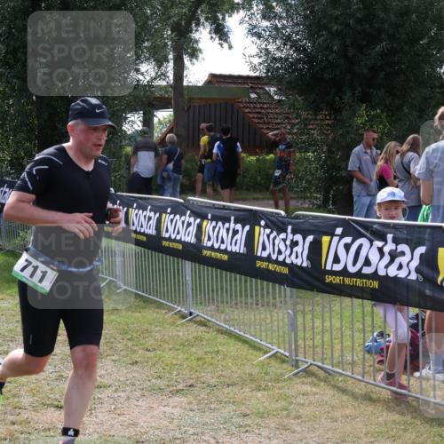 31.08.2025 - Elbe Triathlon Hamburg Luisa Fischer http://msf.ph/oto/8670515 31.08.2025 11:44:56 Laufen 711 meine-sportfotos.de