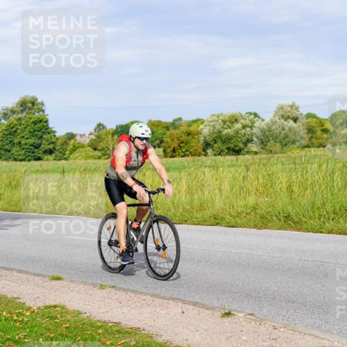 31.08.2025 - Elbe Triathlon Hamburg Michael Burmester http://msf.ph/oto/8670544 31.08.2025 10:00:03 Radfahren 463, 562, 566, 787 meine-sportfotos.de