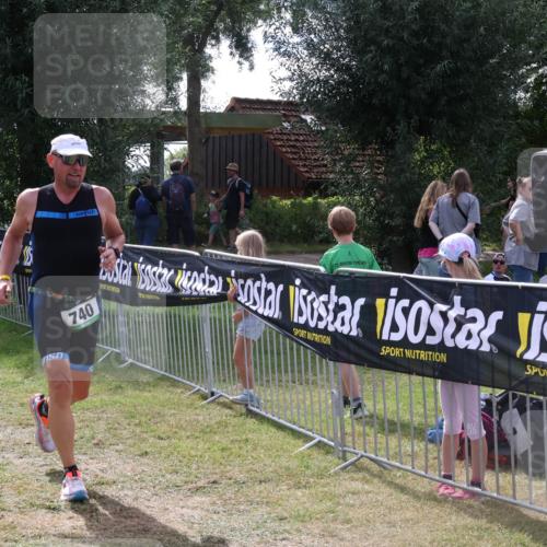 31.08.2025 - Elbe Triathlon Hamburg Luisa Fischer http://msf.ph/oto/8670560 31.08.2025 11:45:22 Laufen 740 meine-sportfotos.de