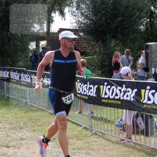 31.08.2025 - Elbe Triathlon Hamburg Luisa Fischer http://msf.ph/oto/8670563 31.08.2025 11:45:23 Laufen 740 meine-sportfotos.de